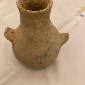 Old pottery فخاريات قديمة